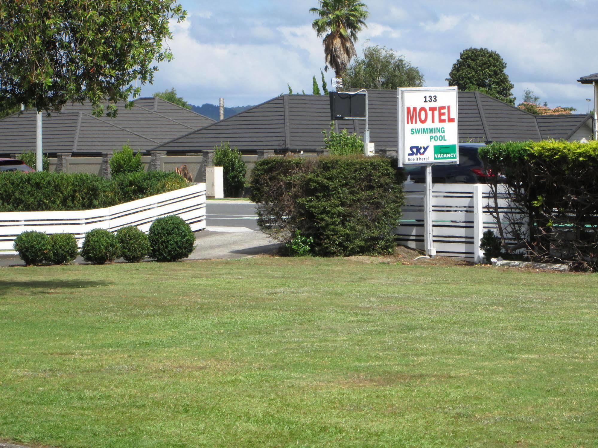 Colonial Motel Papakura Exterior foto